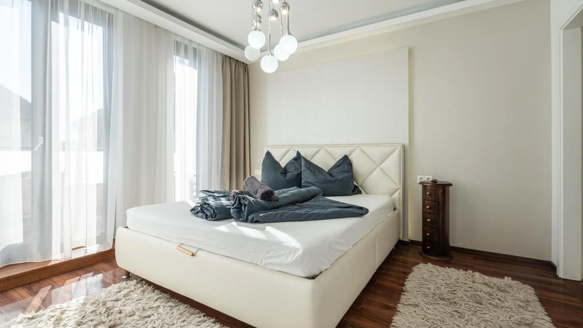 Kiraly 44 Luxury Apartment With Free Parking Boedapest