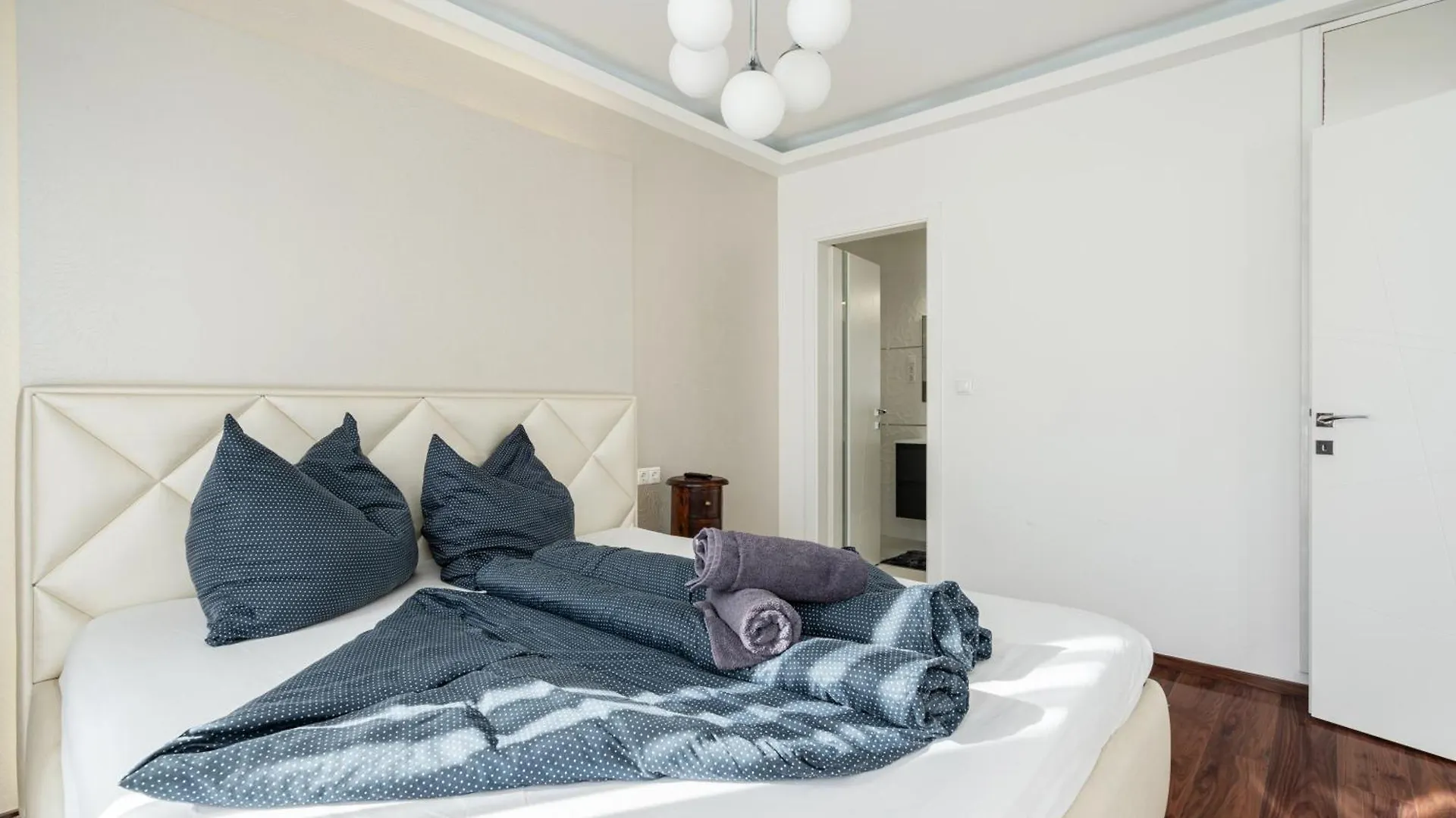 Kiraly 44 Luxury Apartment With Free Parking Boedapest