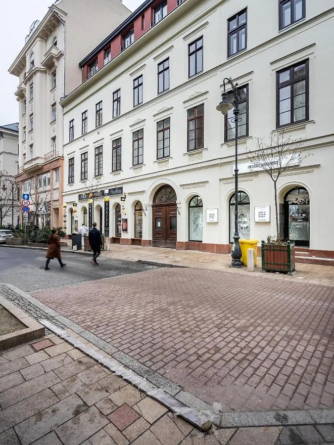 Kiraly 44 Luxury Apartment With Free Parking Boedapest 0*,  Hongarije