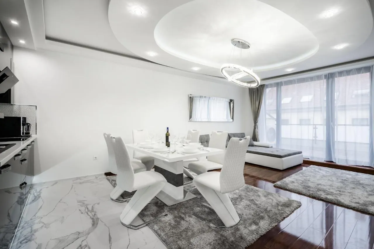 Kiraly 44 Luxury Apartment With Free Parking Boedapest